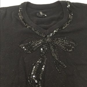 Black Sweater / Bead and Sequin Bow / Short Sleeve